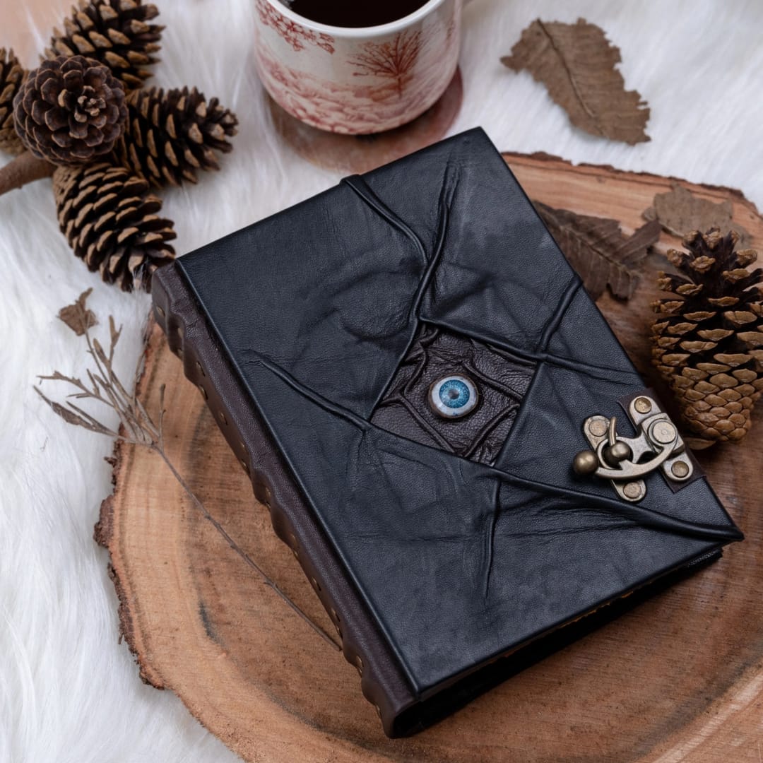 Jurnal Grimoire Vintage Piele – Model Ochiul Magic - Imaginea 1