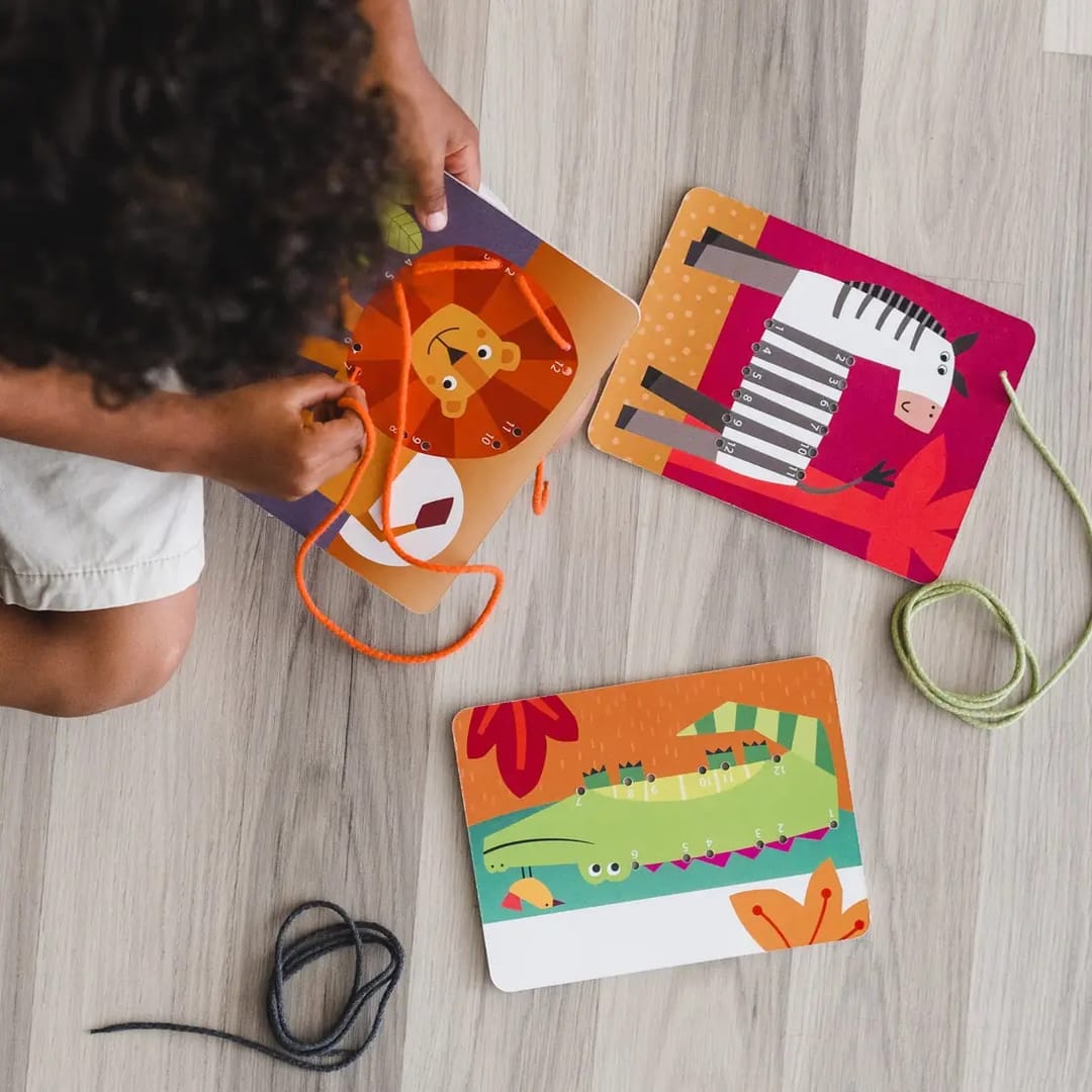 Set Creativ de Șnuruit - "Învăț să număr" - Imaginea 2
