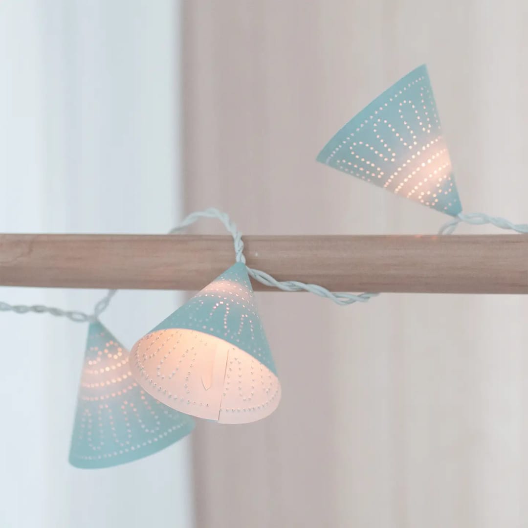 Set Creativ DIY Ghirlanda Luminoasa – Tehnica Perforare Hartie - Imaginea 12