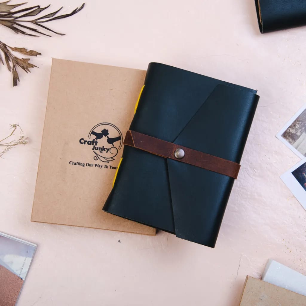Jurnal Vintage din Piele Naturală Lucrat Manual (13 x 18 cm) – Agendă Artizanală cu Închidere cu Curea - Imaginea 2