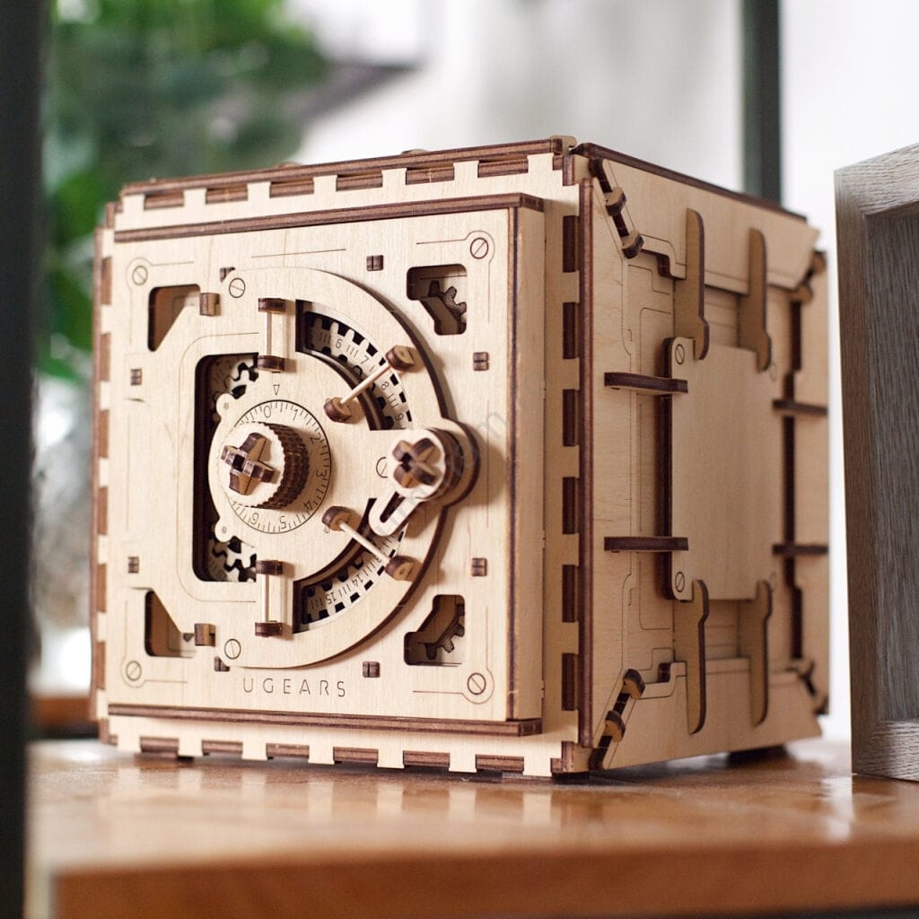 Ugears Seif Mecanic cu Cifru – Puzzle 3, Depozitare cu Cod Secret, 179 piese - Imaginea 5