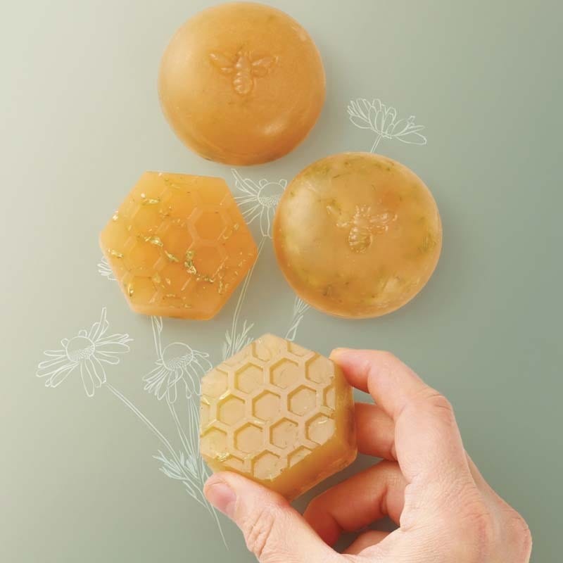 Kit DIY Săpunuri Artizanale cu Miere și Mușețel Graine Créative - Kit Creativ Creare Săpun - Imaginea 3
