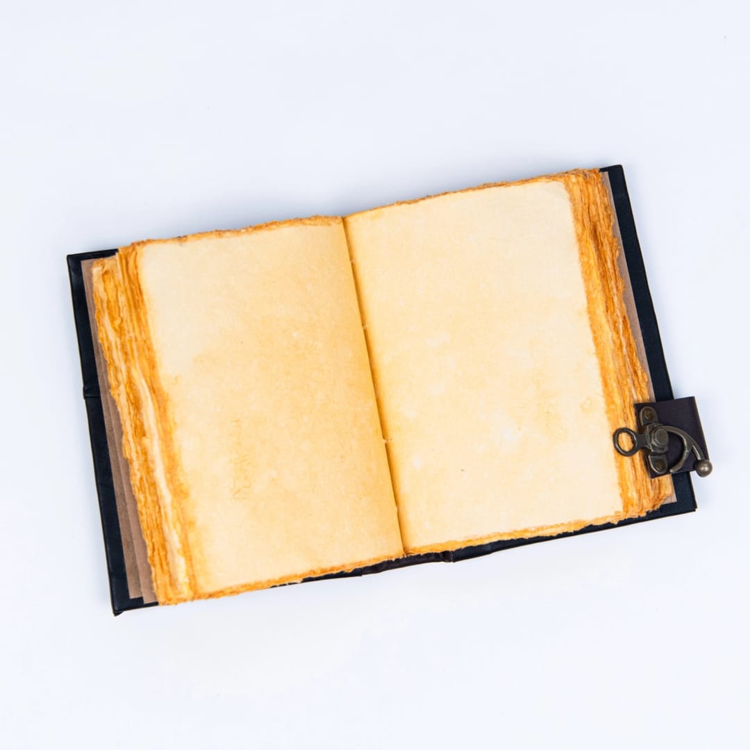 Jurnal Grimoire Vintage Piele – Model Ochiul Magic - Imaginea 4