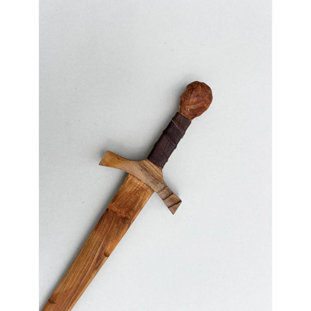 Sabie de Jucărie din Lemn Atavik - Model Cavaleresc, Mâner din Piele, 100% Lucrată Manual - Imaginea 10