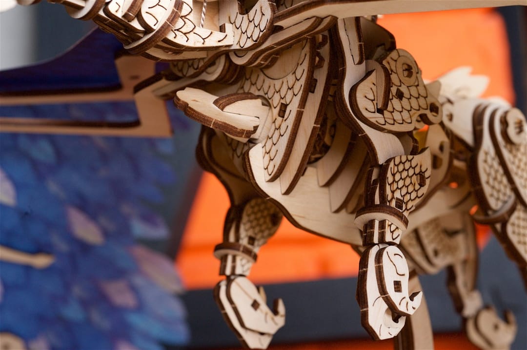 Ugears Dragonul Vântului, Puzzle 3D, 320 piese din lemn - Imaginea 3